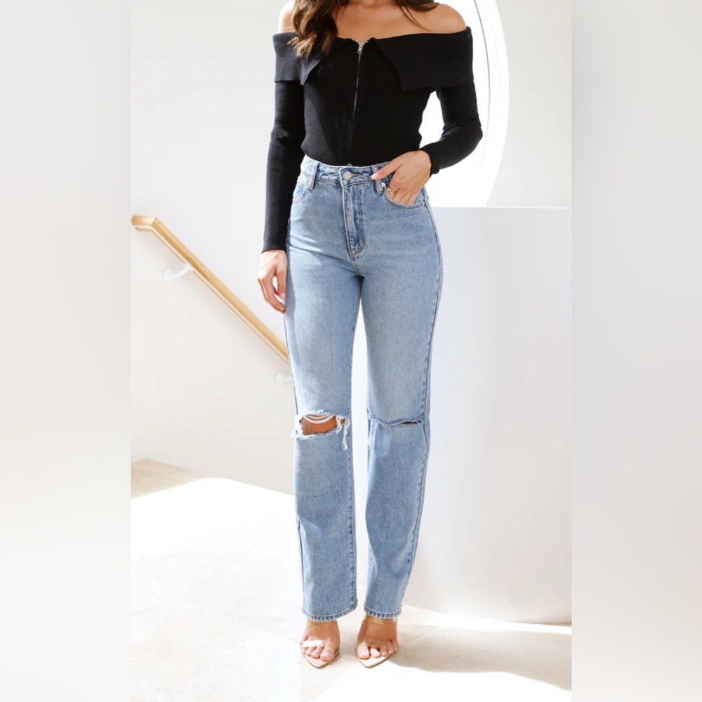 NWT- ABRAND A '94 HIGH STRAIGHT SYLVIE RIP JEAN - Size: 24